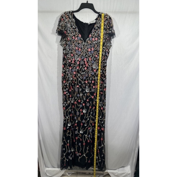 NWT $598 Mac Duggal [PLUS 18W ] Embellished Flutter Cap Sleeve V Neck Gown G1580 - Picture 6 of 15